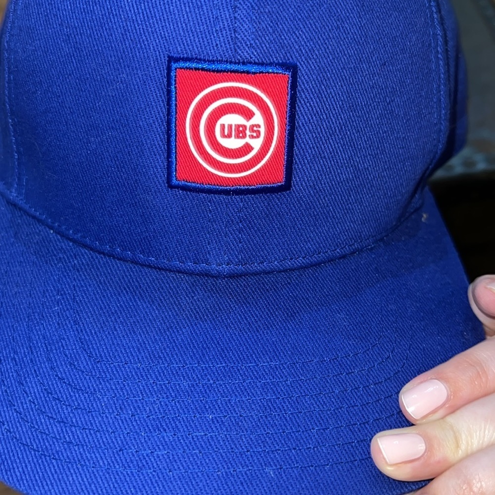 Retro Fan Favorite Chicago Cubs MLB Snap-back Baseball Hat - Picture 8 of 8
